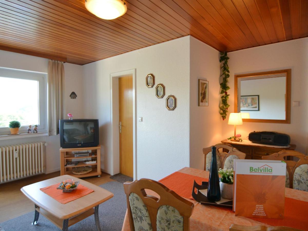 Serene Apartment in Meschede with Balcony Grevenstein Zimmer foto